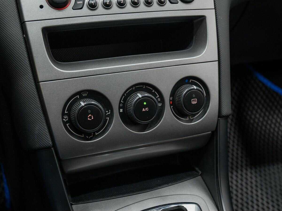 Peugeot 408 2013 года с пробегом. Фото: #18