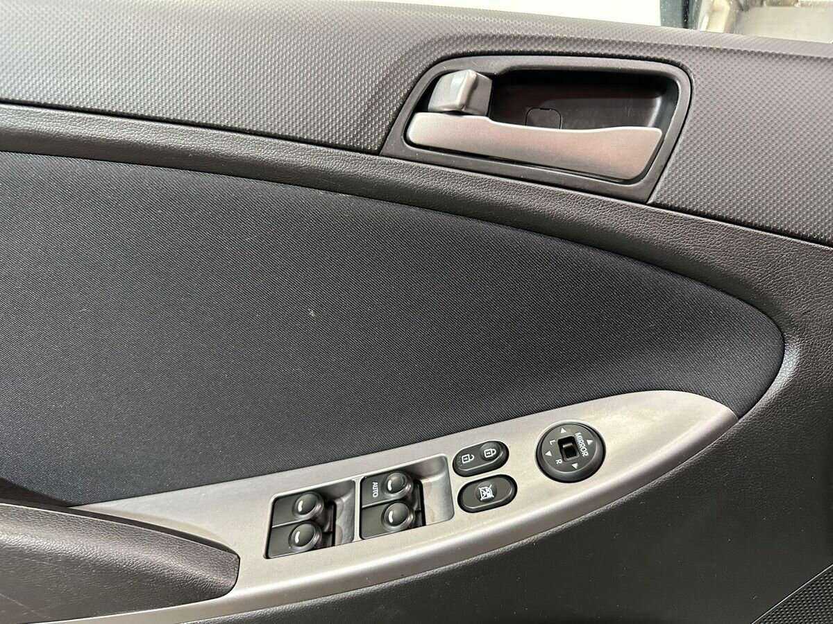 Hyundai Solaris 2015 года с пробегом. Фото: #13