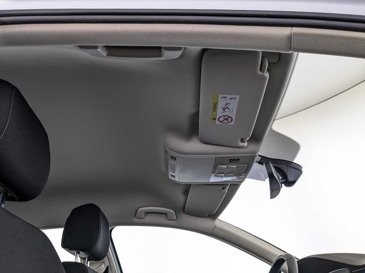 Volkswagen Passat 2019 года с пробегом. Фото: #22