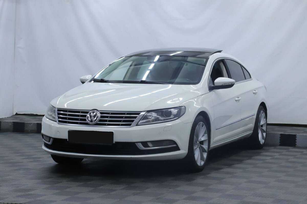 Volkswagen Passat CC 2013 года с пробегом. Посмотреть фото
