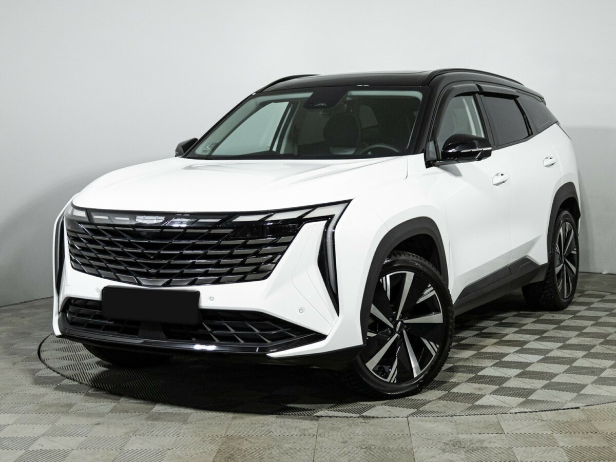 Geely Atlas 2024 года с пробегом. Посмотреть фото