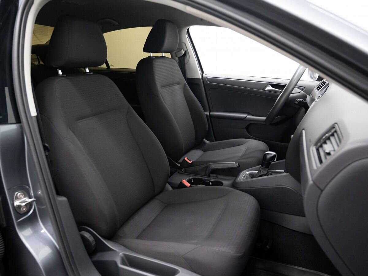 Volkswagen Jetta 2015 года с пробегом. Фото: #10