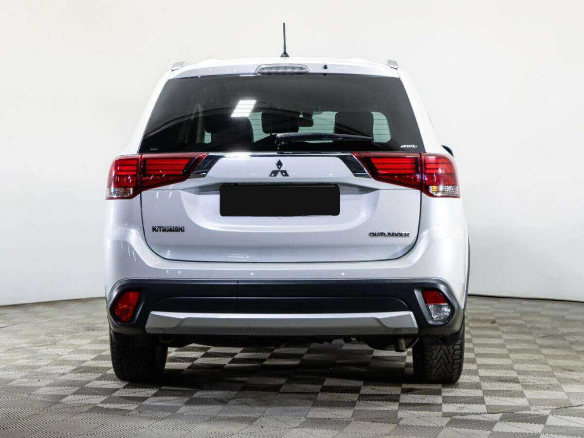 Mitsubishi Outlander 2015 года с пробегом. Фото: #5