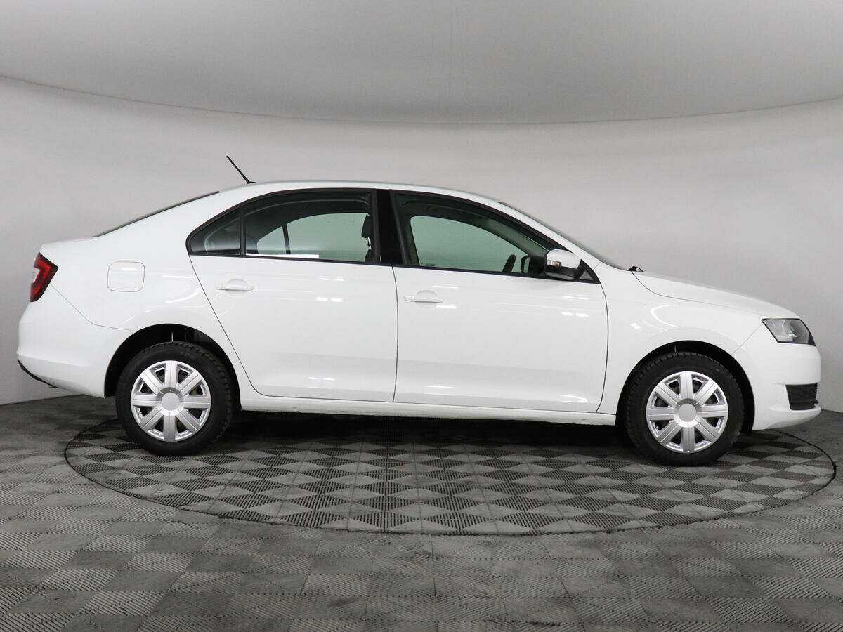 Skoda Rapid 2019 года с пробегом. Фото: #4