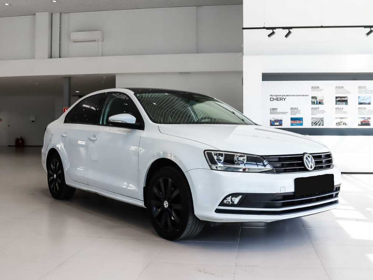 Volkswagen Jetta 2017 года с пробегом. Фото: #2