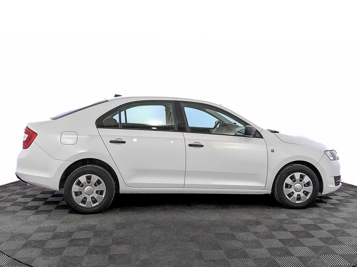 Skoda Rapid 2017 года с пробегом. Фото: #3