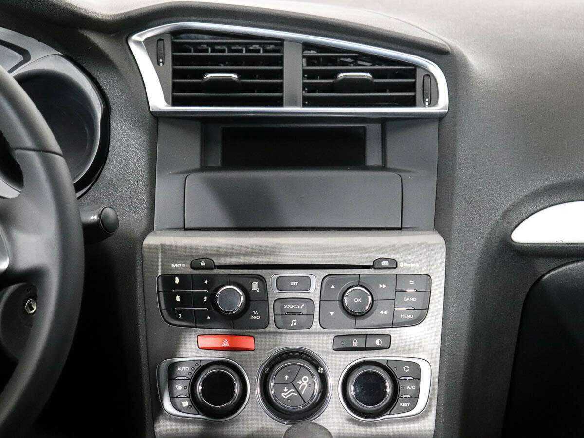 Citroen C4 2015 года с пробегом. Фото: #11