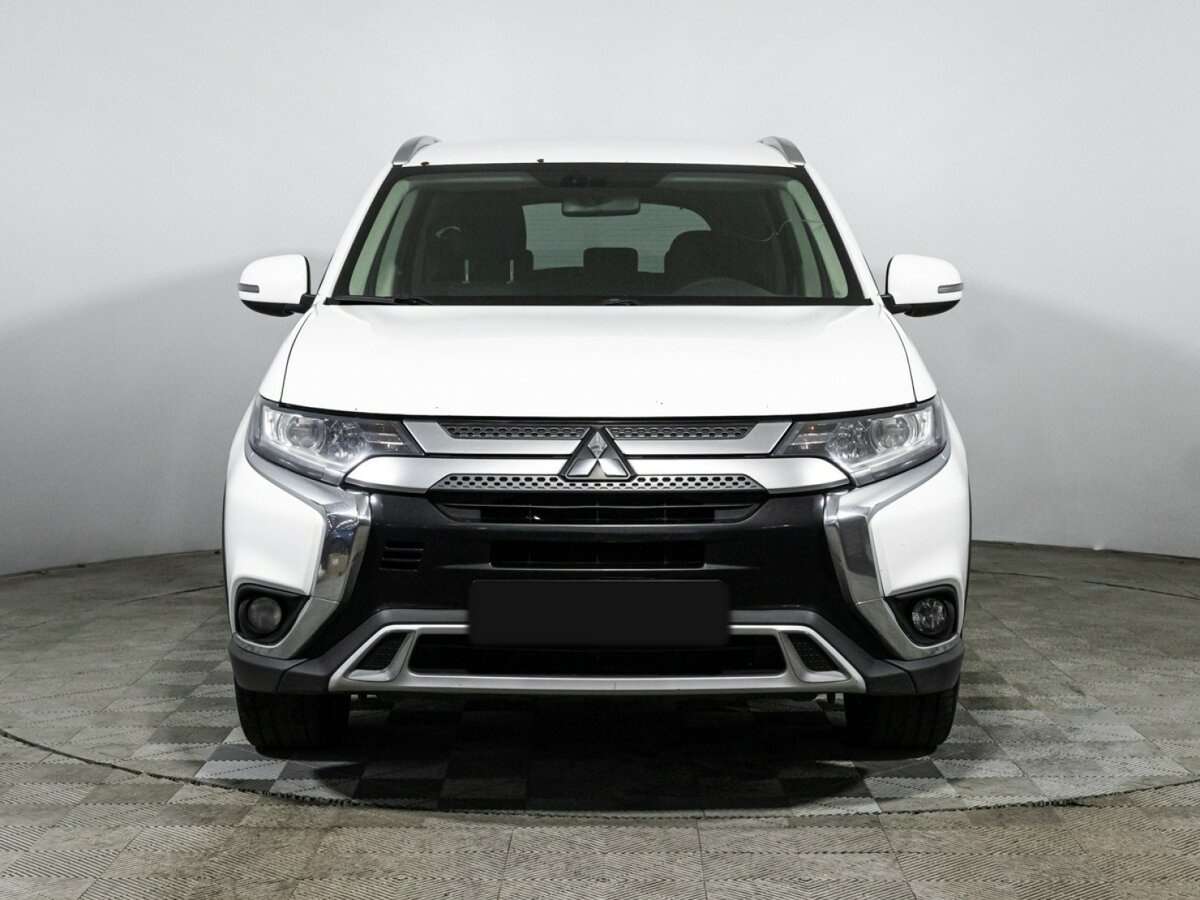 Mitsubishi Outlander 2019 года с пробегом. Фото: #1