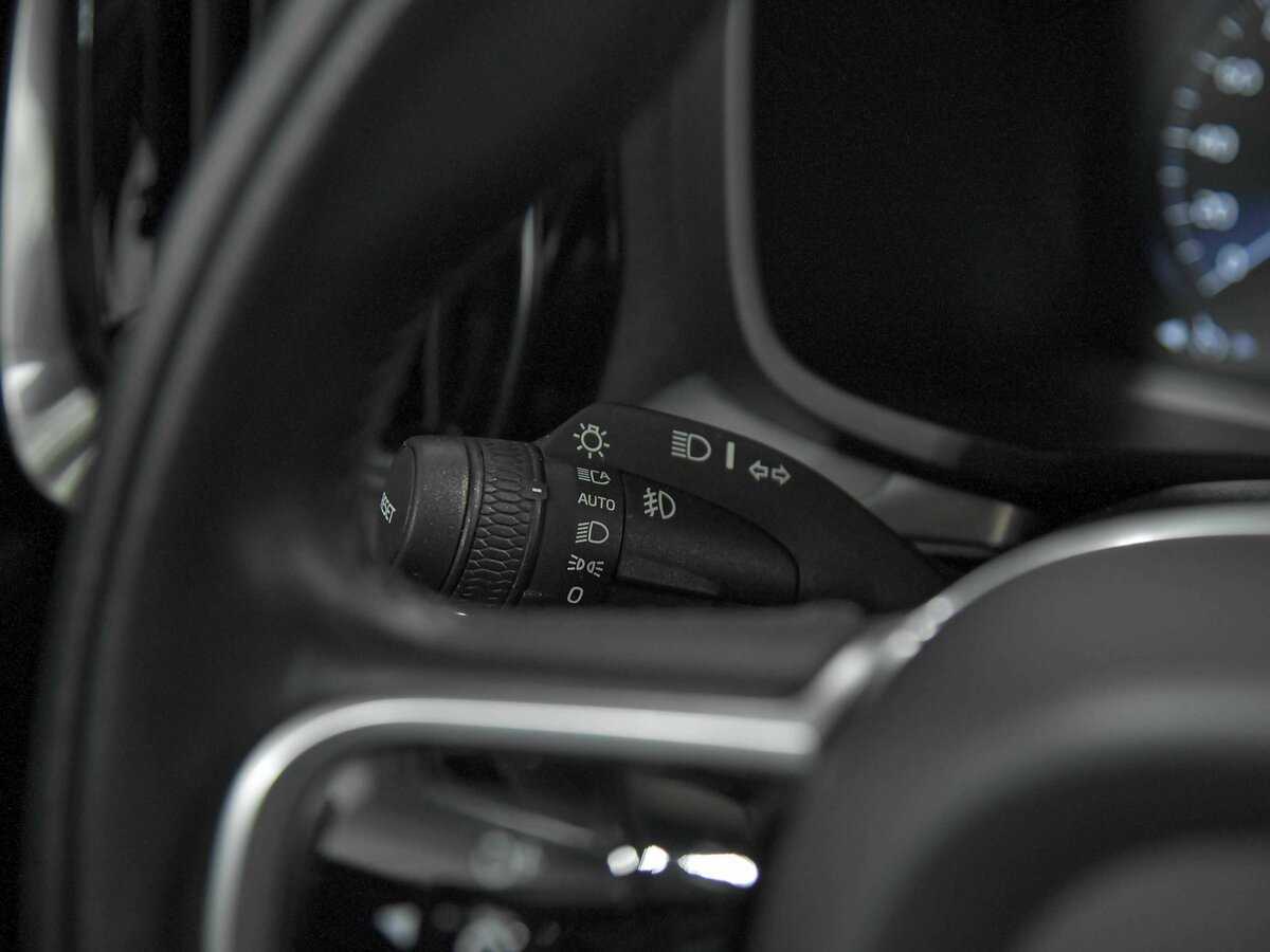 Volvo V60 2020 года с пробегом. Фото: #6