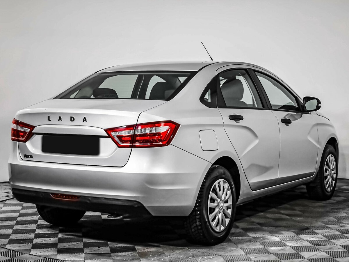 Lada (ВАЗ) Vesta 2018 года с пробегом. Фото: #3