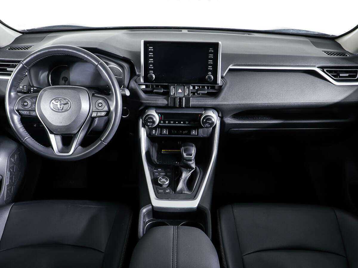 Toyota RAV4 2019 года с пробегом. Фото: #10
