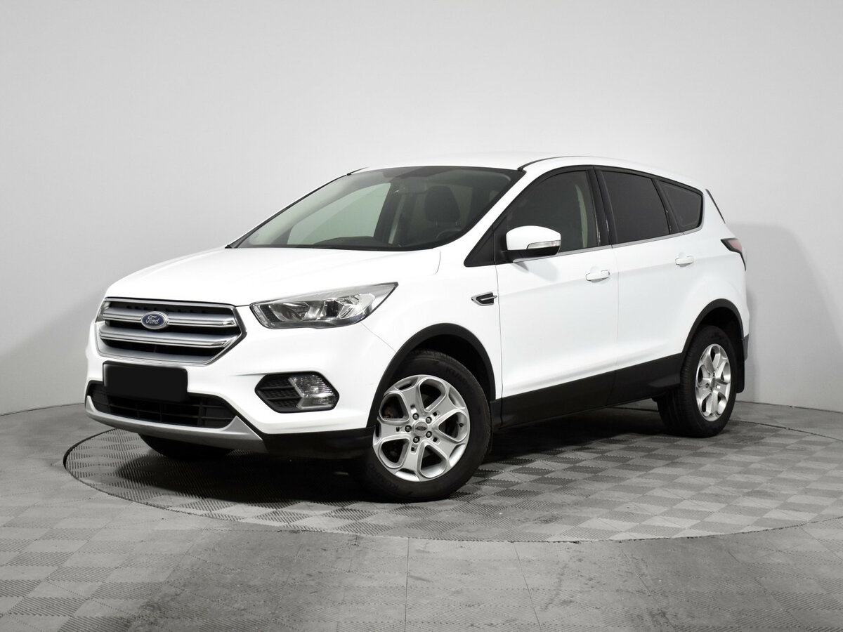 Ford Kuga 2017 года с пробегом. Фото: #0