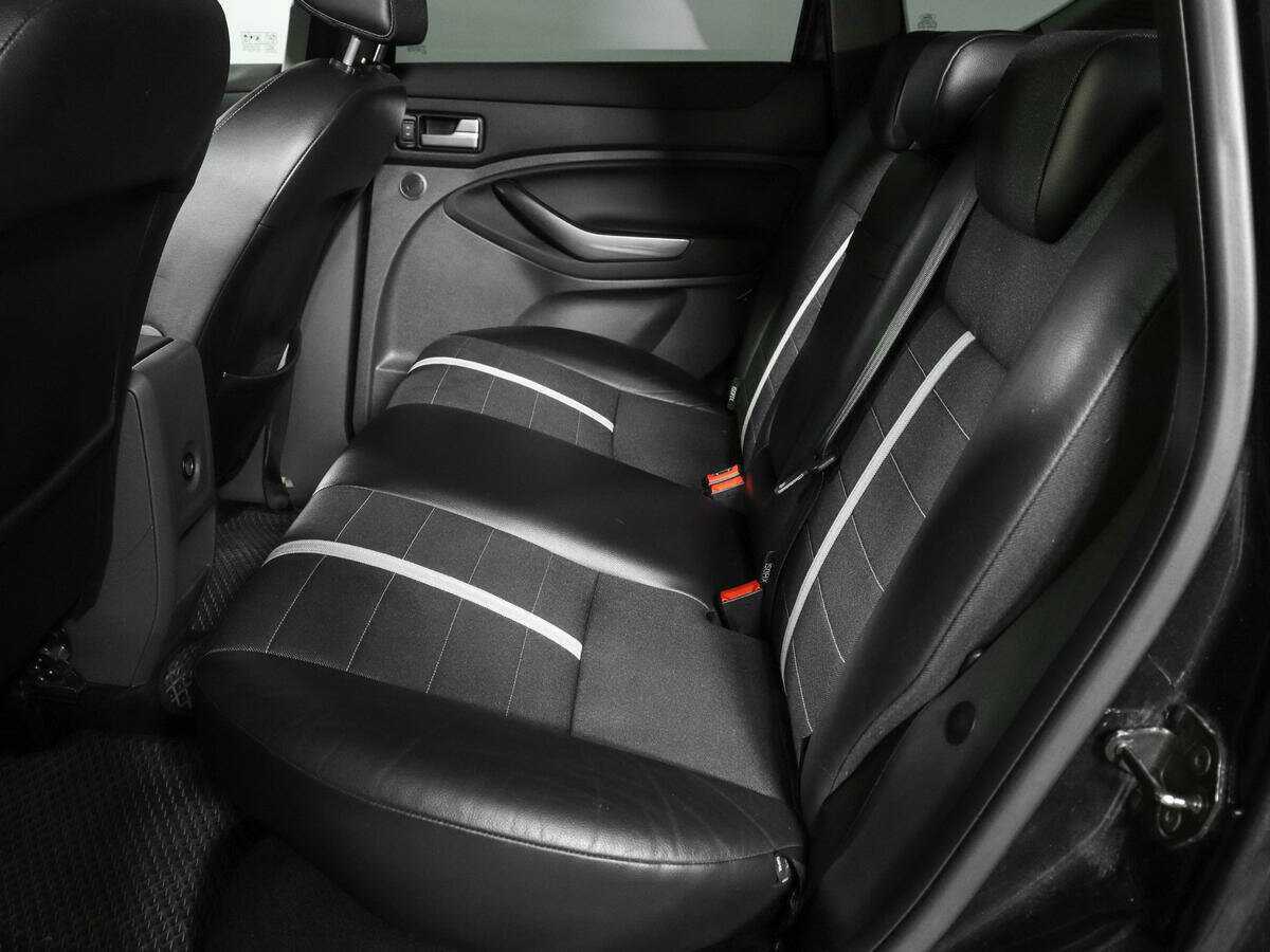 Ford Kuga 2012 года с пробегом. Фото: #9