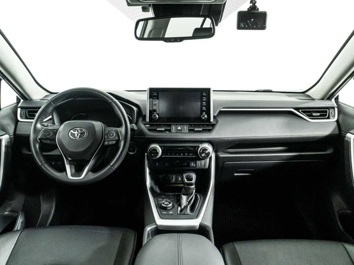 Toyota RAV4 2021 года с пробегом. Фото: #12