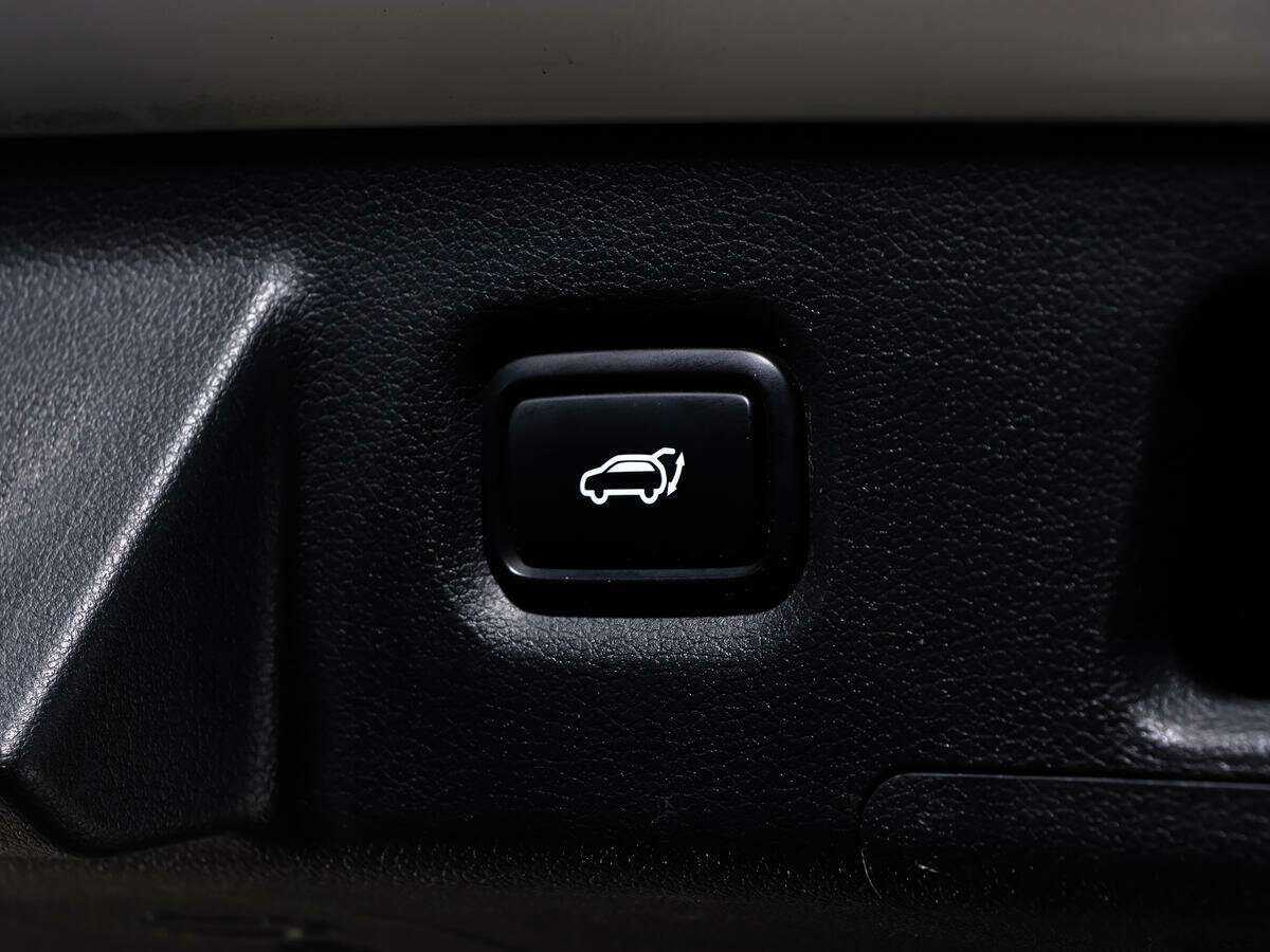 Hyundai Santa Fe 2019 года с пробегом. Фото: #22