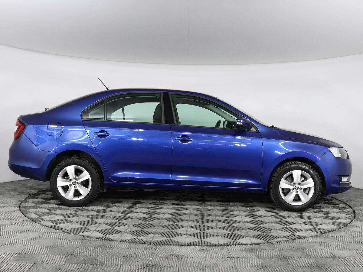 Skoda Rapid 2018 года с пробегом. Фото: #3