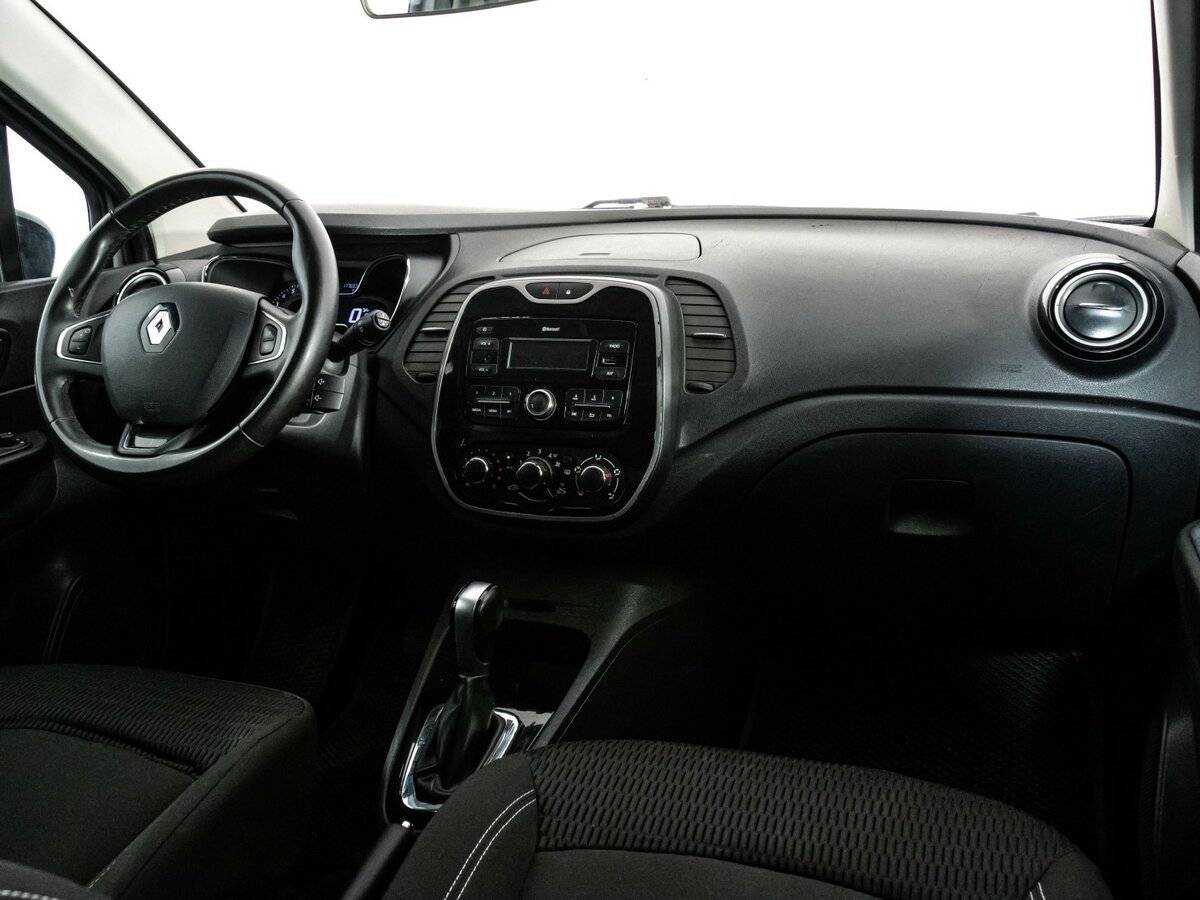 Renault Kaptur 2017 года с пробегом. Фото: #8
