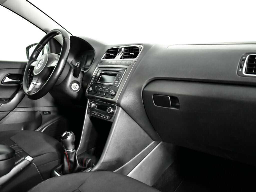Volkswagen Polo 2015 года с пробегом. Фото: #8