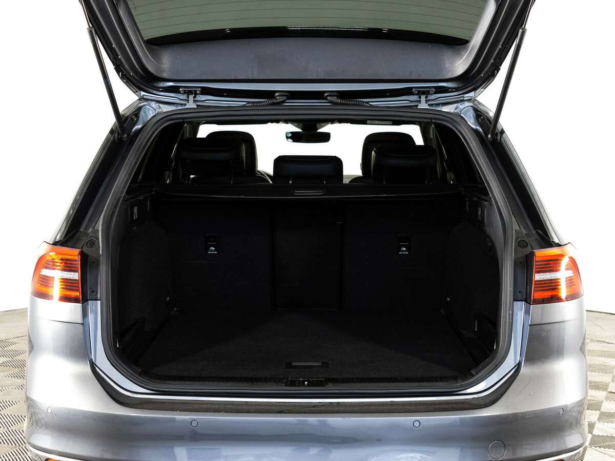 Volkswagen Passat 2016 года с пробегом. Фото: #23