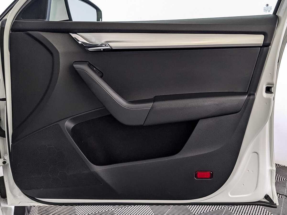 Skoda Octavia 2019 года с пробегом. Фото: #22