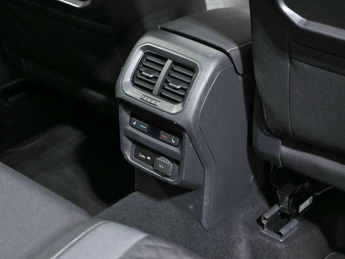 Volkswagen Tiguan 2018 года с пробегом. Фото: #14