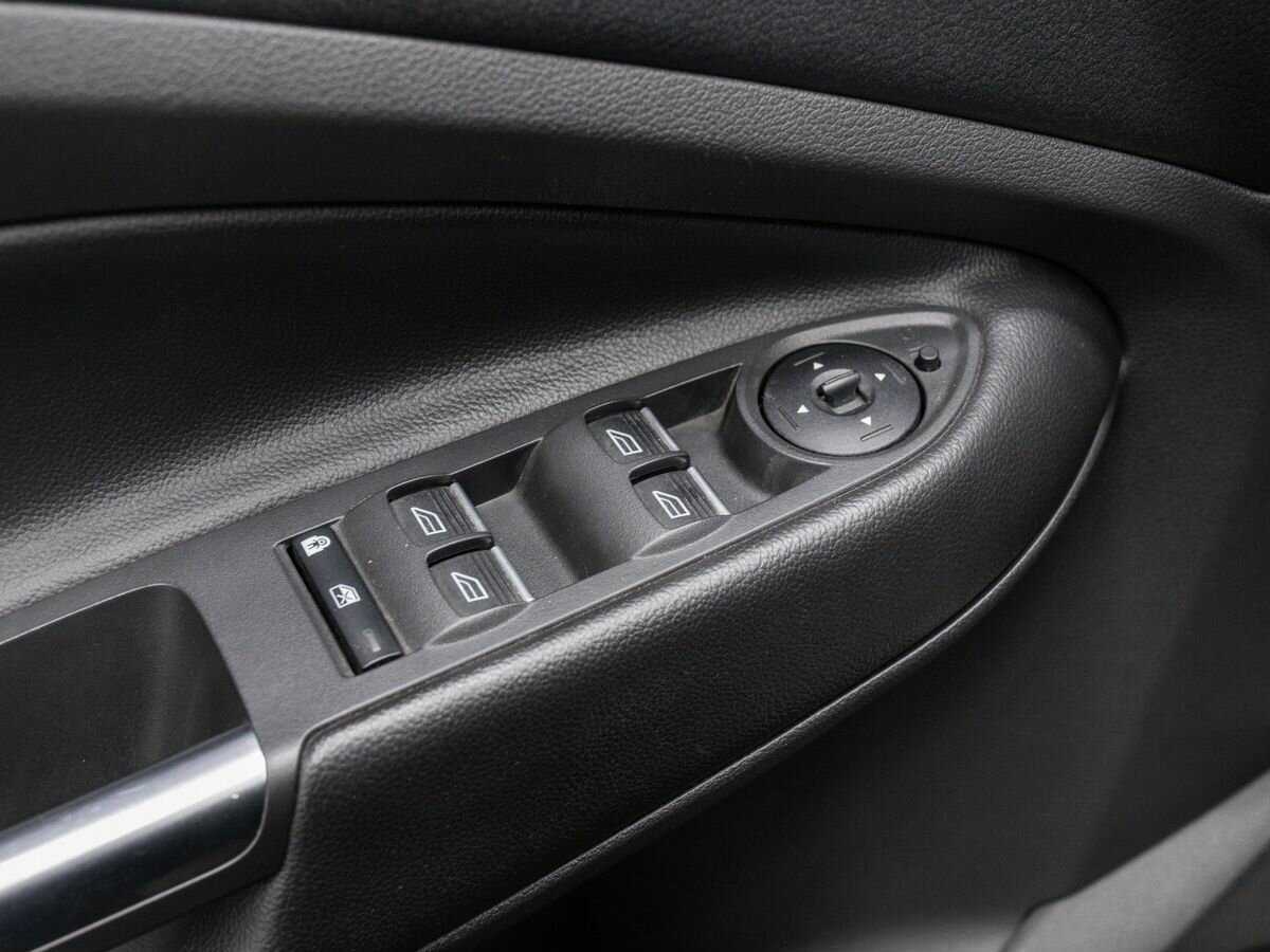 Ford Kuga 2015 года с пробегом. Фото: #12