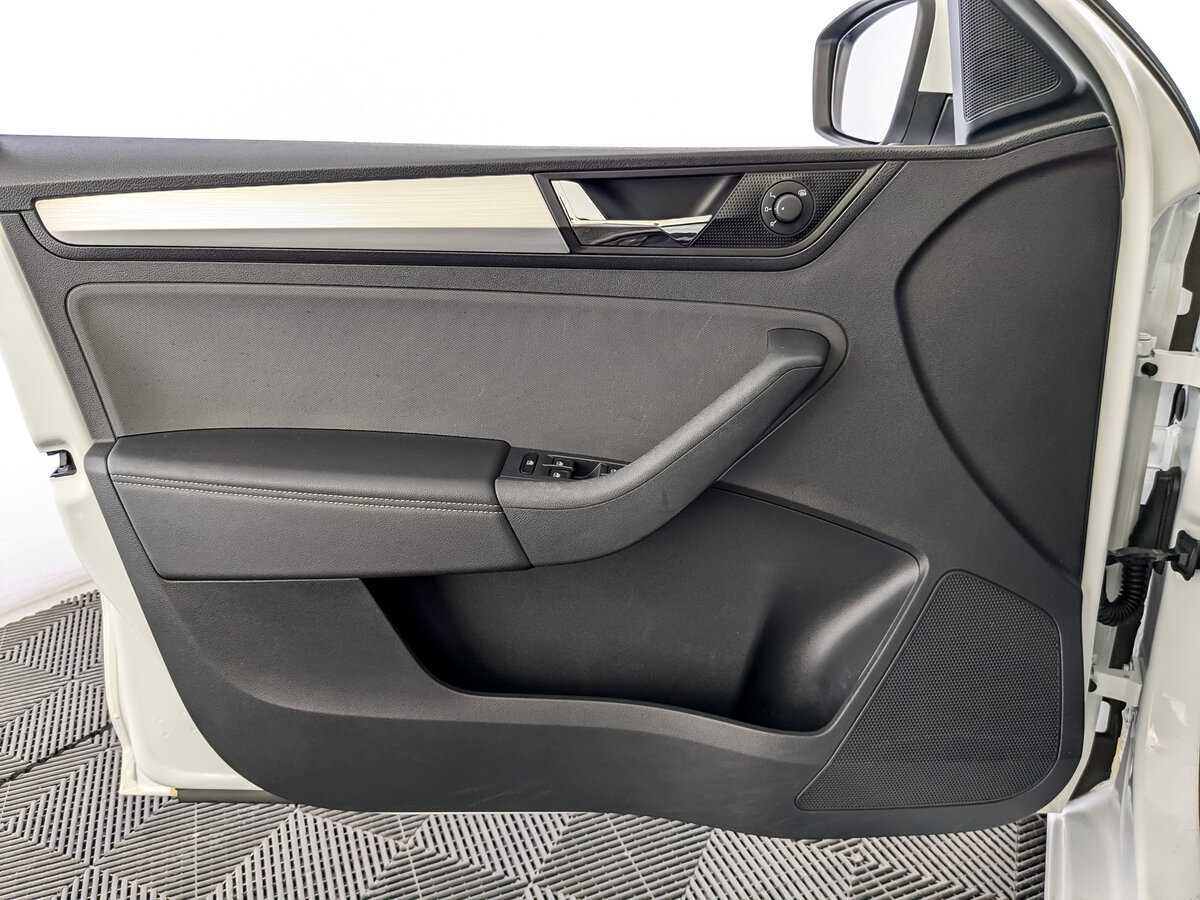 Skoda Rapid 2019 года с пробегом. Фото: #14