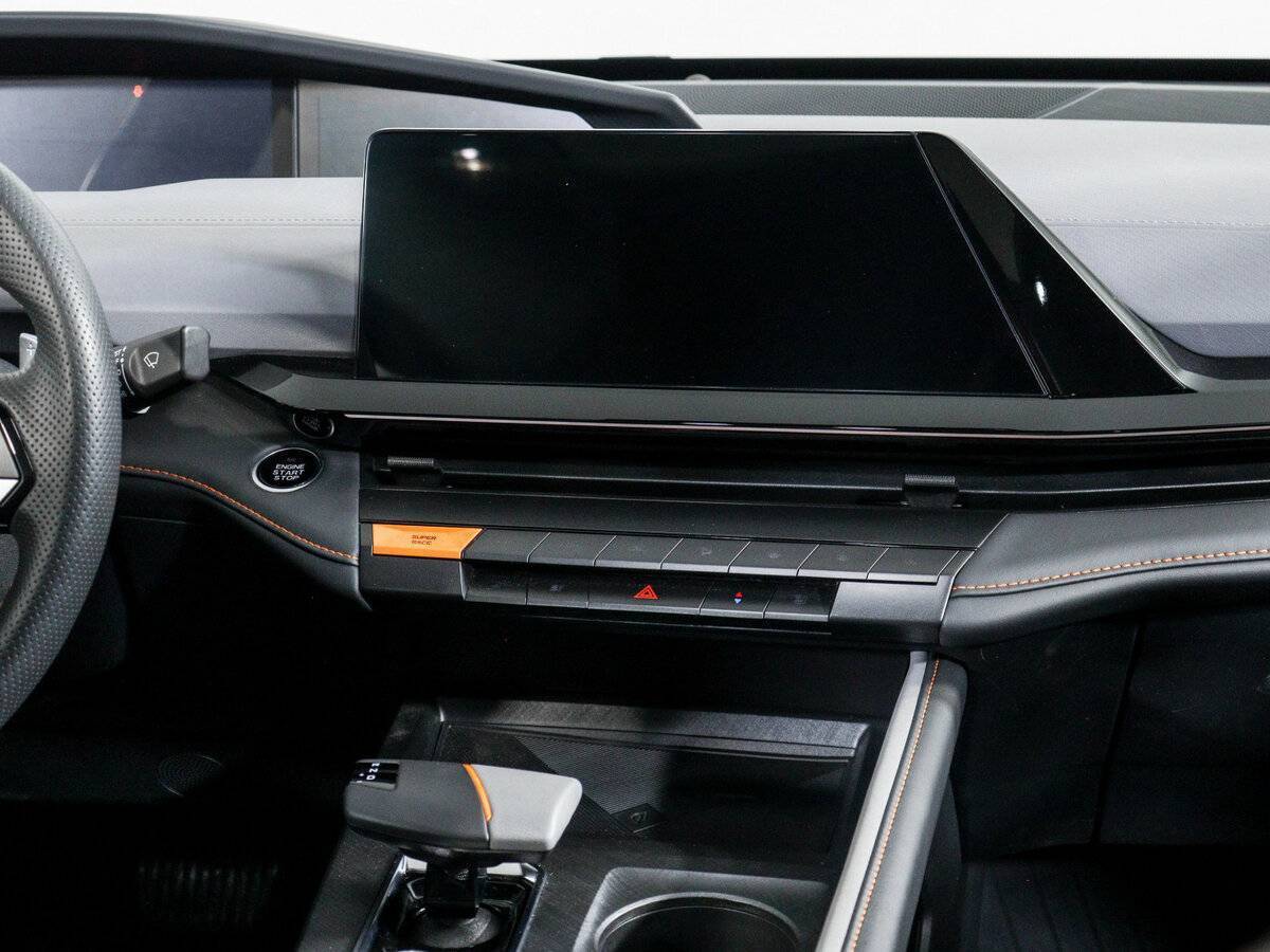 Changan UNI-V 2023 года с пробегом. Фото: #12