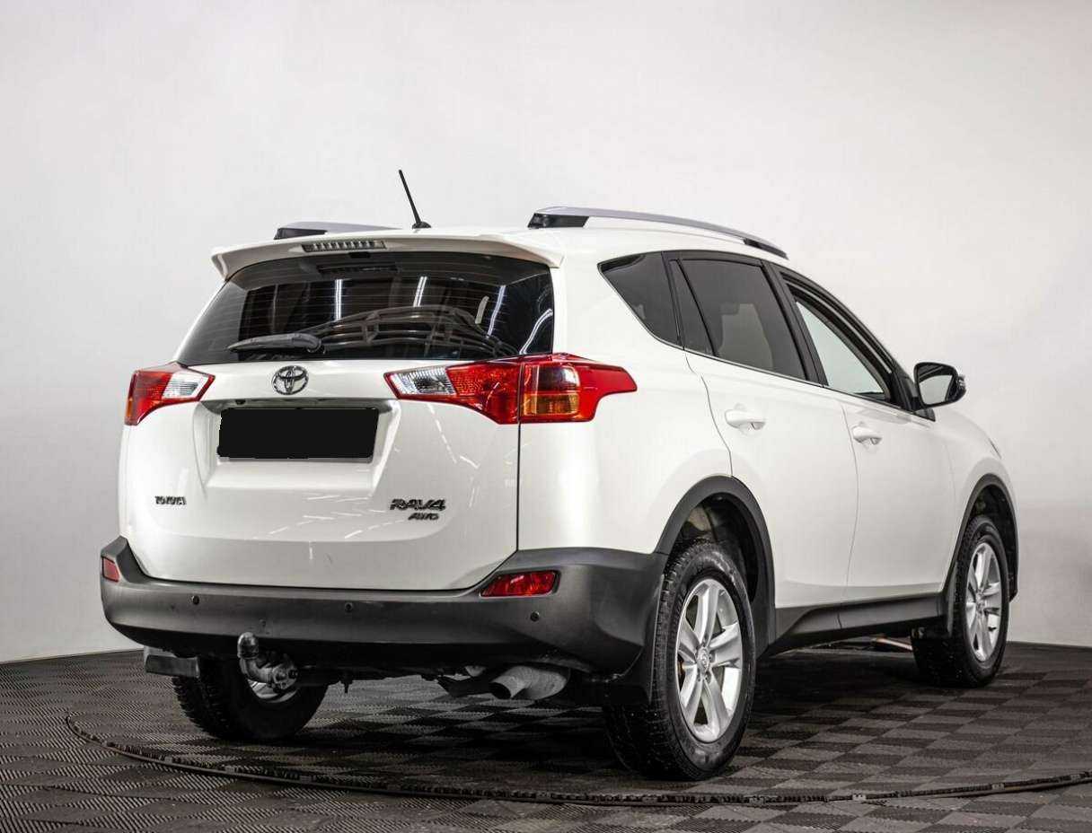 Toyota RAV4 2014 года с пробегом. Фото: #5