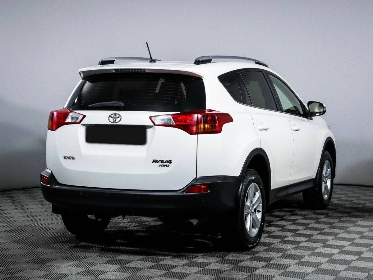 Toyota RAV4 2013 года с пробегом. Фото: #4