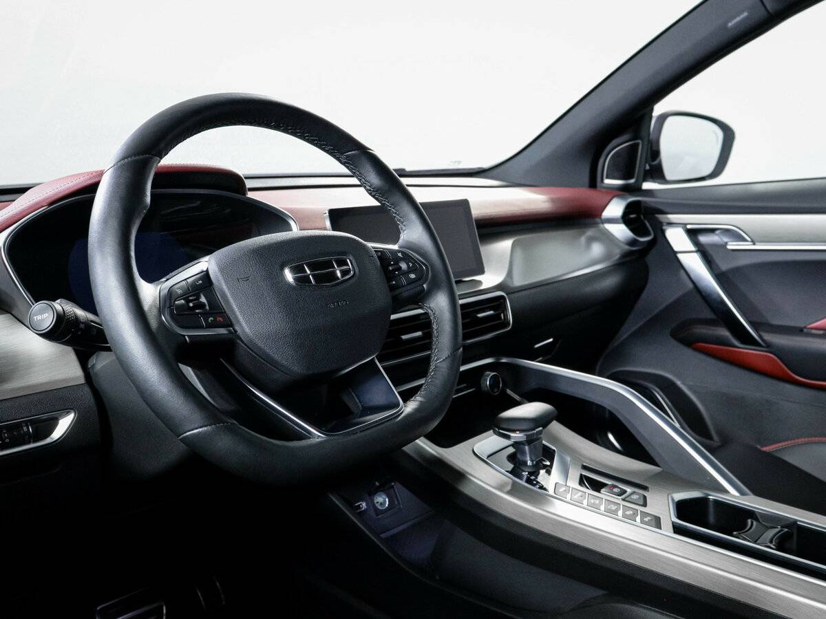 Geely Coolray 2023 года с пробегом. Фото: #13