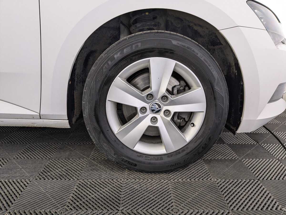 Skoda Superb 2017 года с пробегом. Фото: #11