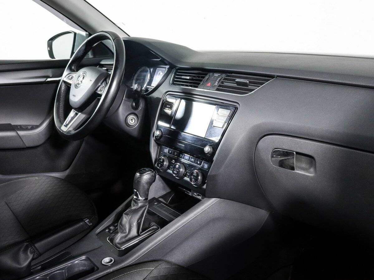 Skoda Octavia 2017 года с пробегом. Фото: #5