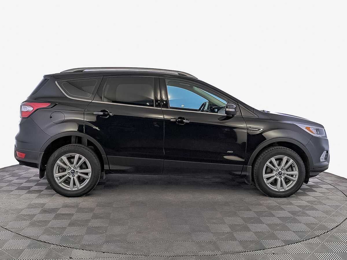 Ford Kuga 2016 года с пробегом. Фото: #3