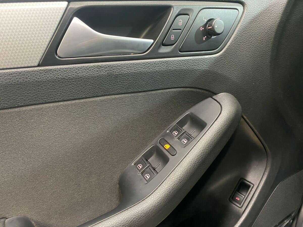 Volkswagen Jetta 2013 года с пробегом. Фото: #15