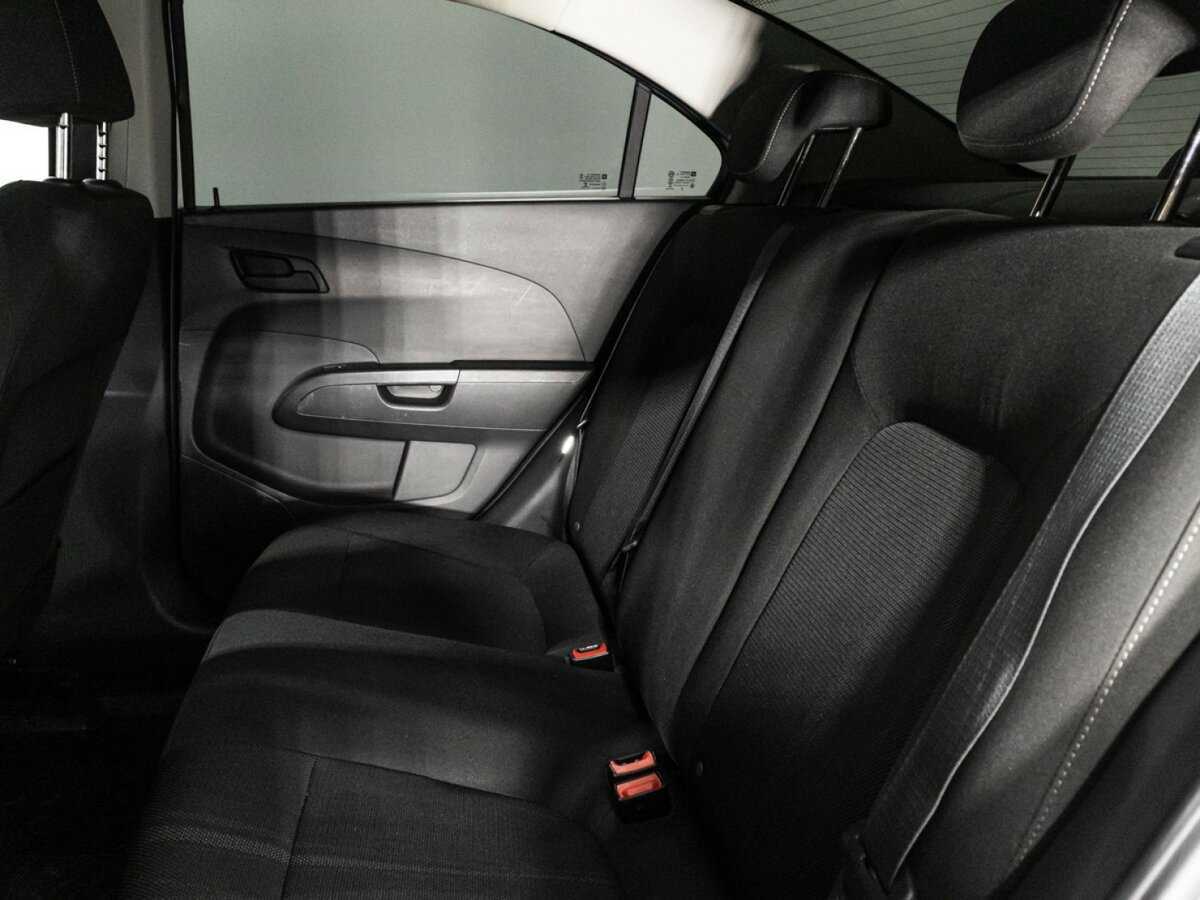 Chevrolet Aveo 2015 года с пробегом. Фото: #9