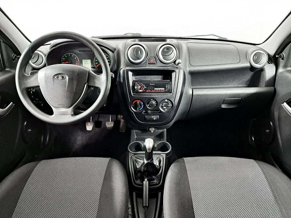 Lada (ВАЗ) Granta 2018 года с пробегом. Фото: #10