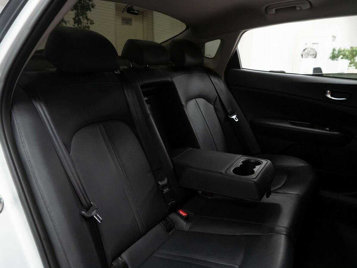 Kia K5 2017 года с пробегом. Фото: #6