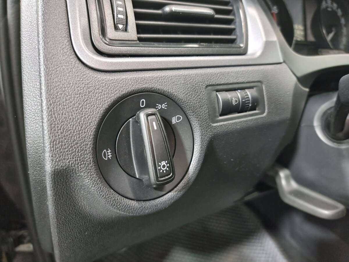 Skoda Rapid 2019 года с пробегом. Фото: #6