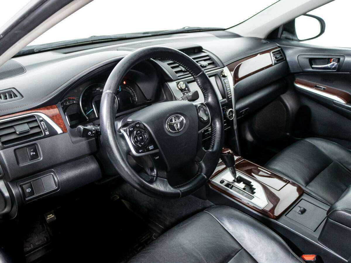 Toyota Camry 2012 года с пробегом. Фото: #10