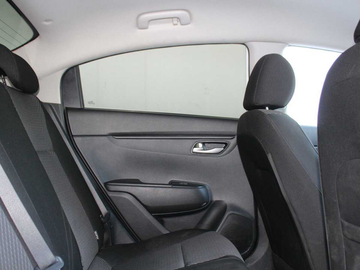 Kia Rio 2018 года с пробегом. Фото: #14