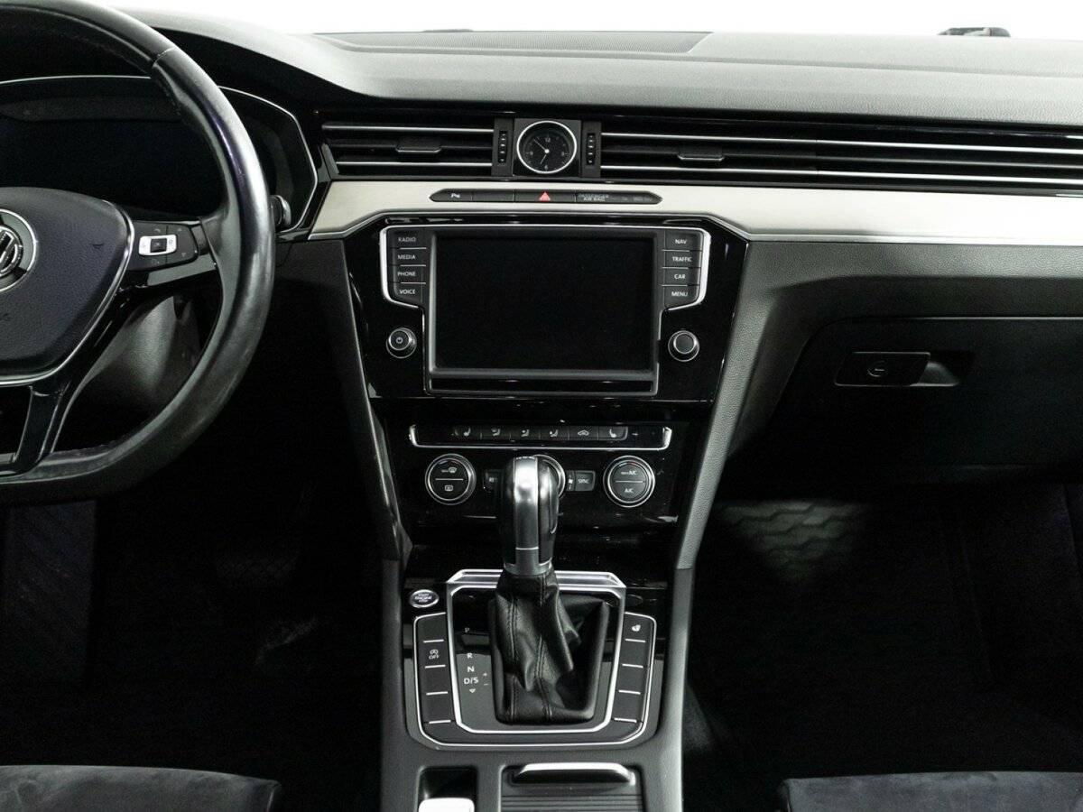 Volkswagen Passat 2017 года с пробегом. Фото: #13