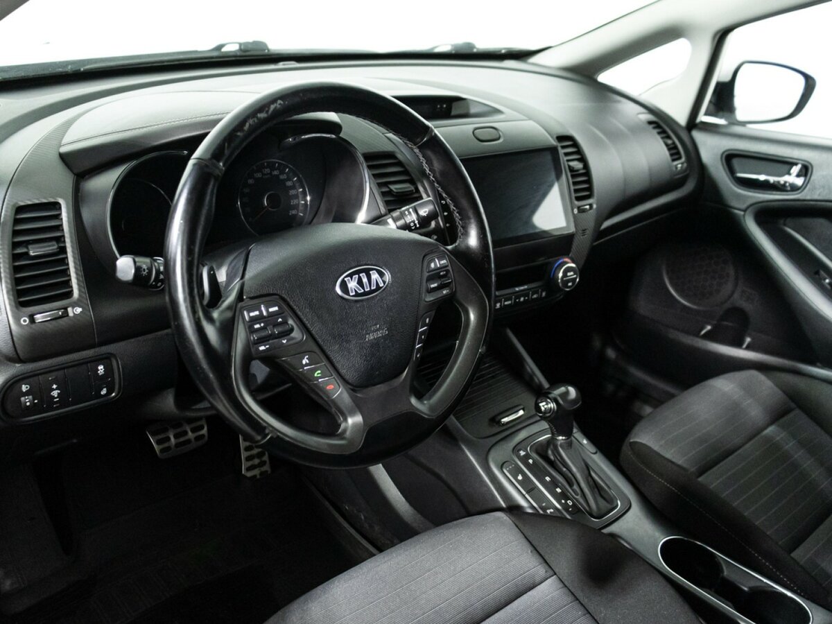 Kia Cerato 2015 года с пробегом. Фото: #10