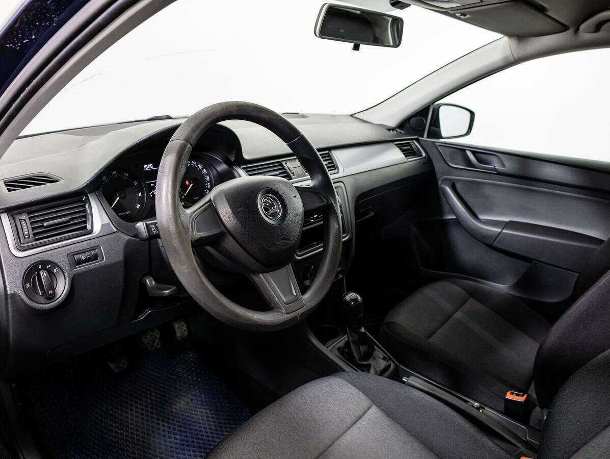 Skoda Rapid 2015 года с пробегом. Фото: #9