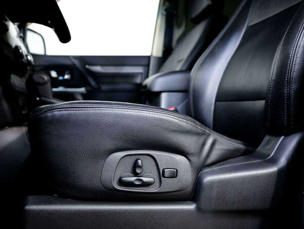 Mitsubishi Pajero 2014 года с пробегом. Фото: #12