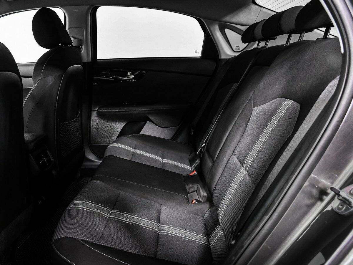 Kia Cerato 2021 года с пробегом. Фото: #11