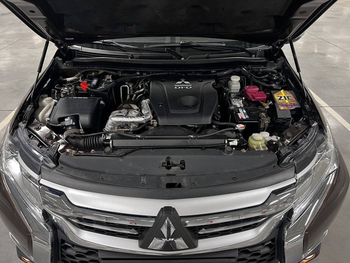 Mitsubishi Pajero Sport 2018 года с пробегом. Фото: #8