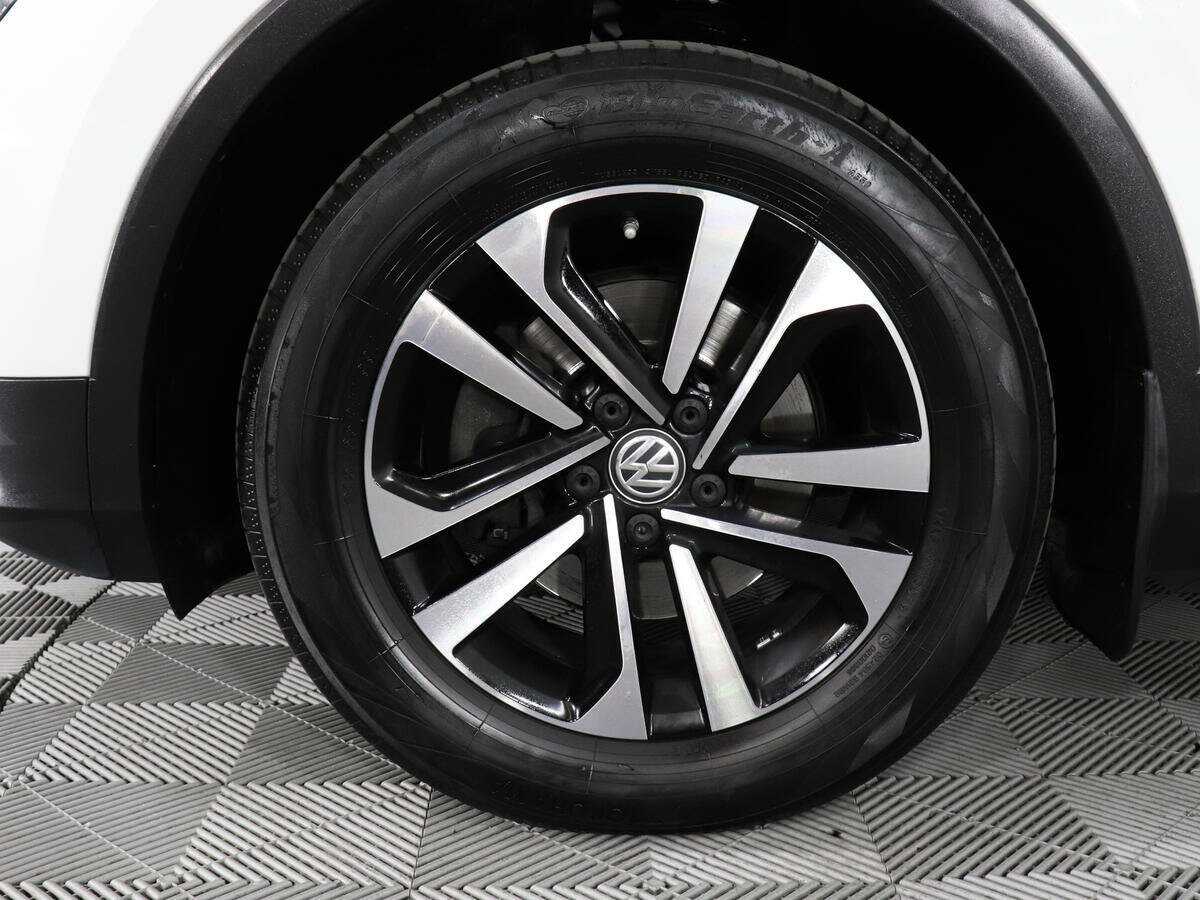 Volkswagen Tiguan 2019 года с пробегом. Фото: #8