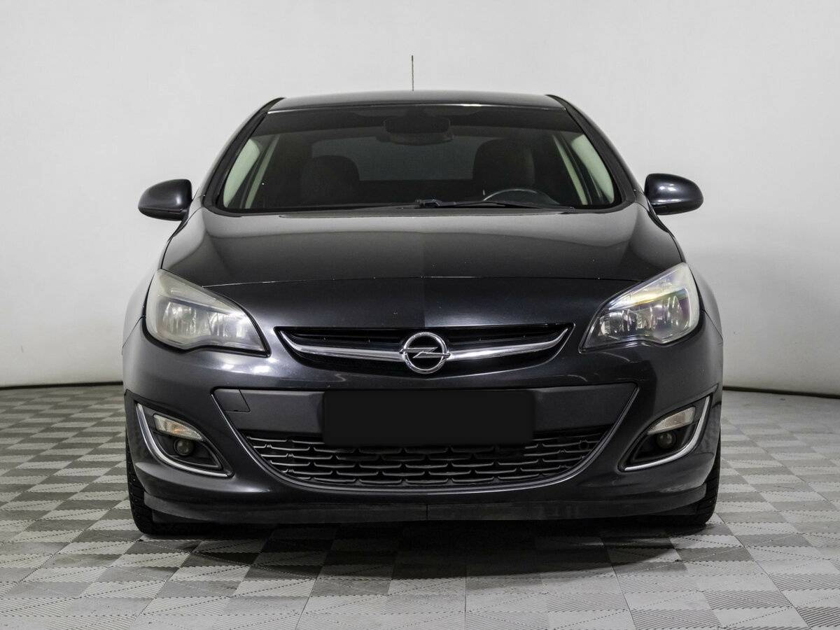 Opel Astra 2013 года с пробегом. Фото: #1