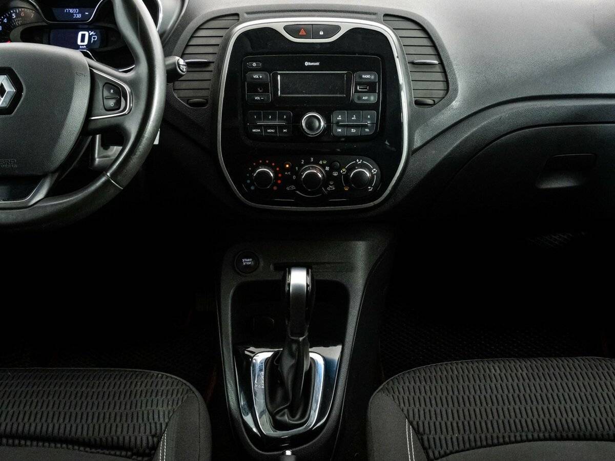 Renault Kaptur 2017 года с пробегом. Фото: #12